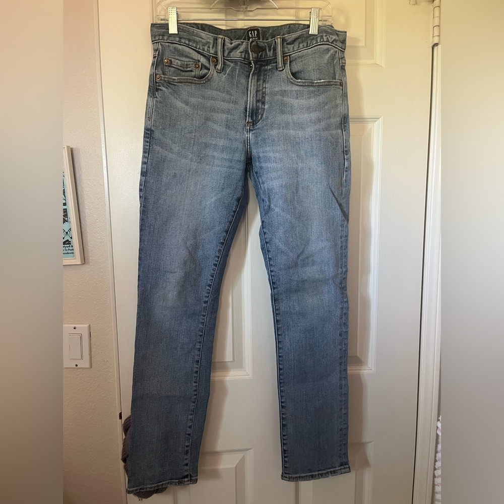 gap 1969 denim men’s mid wash slim leg denim jeans